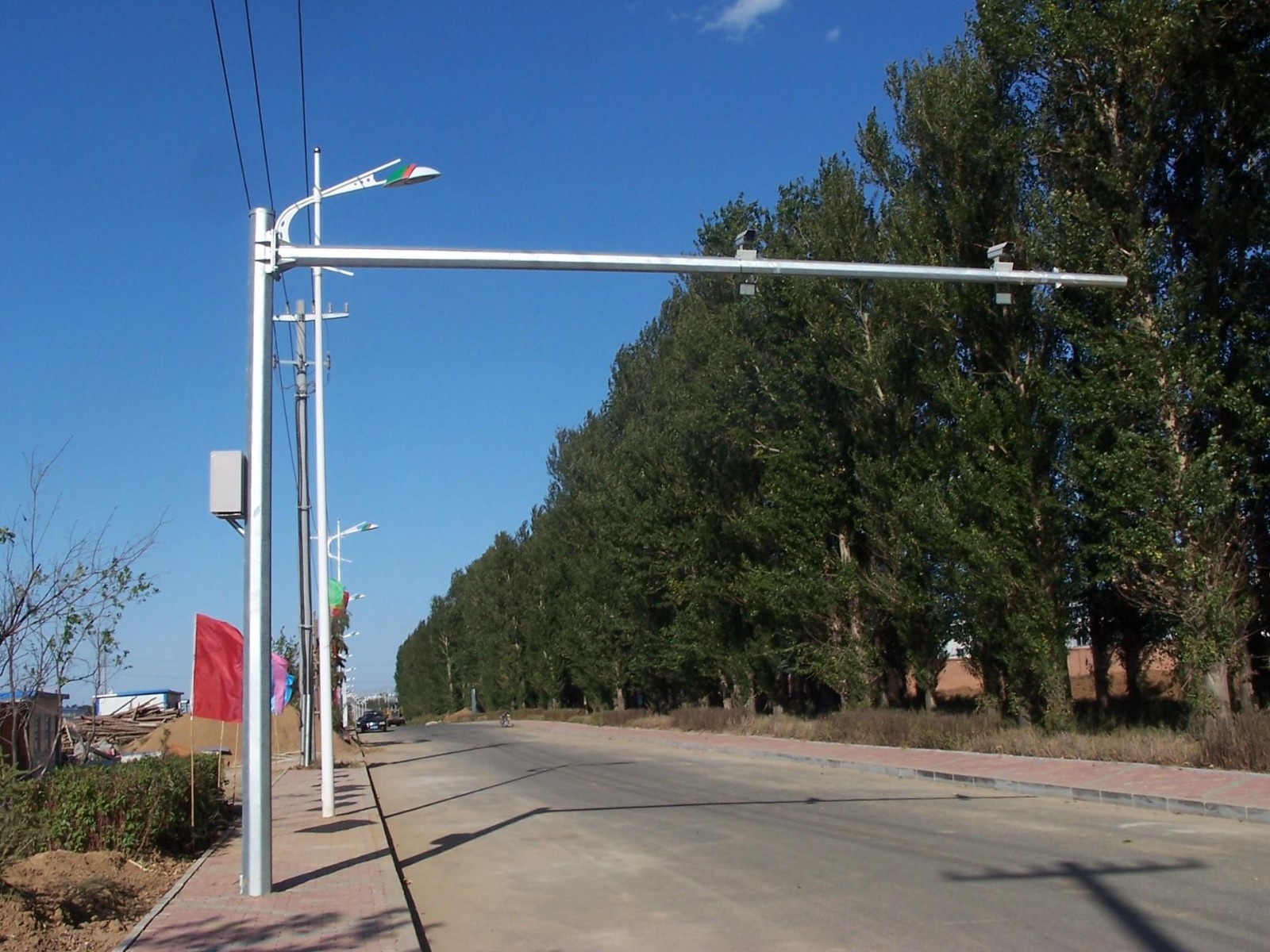 監(jiān)控 攝像頭立桿 攝像頭支架 區(qū)別 監(jiān)控 攝像頭立桿 攝像頭支架 區(qū)別